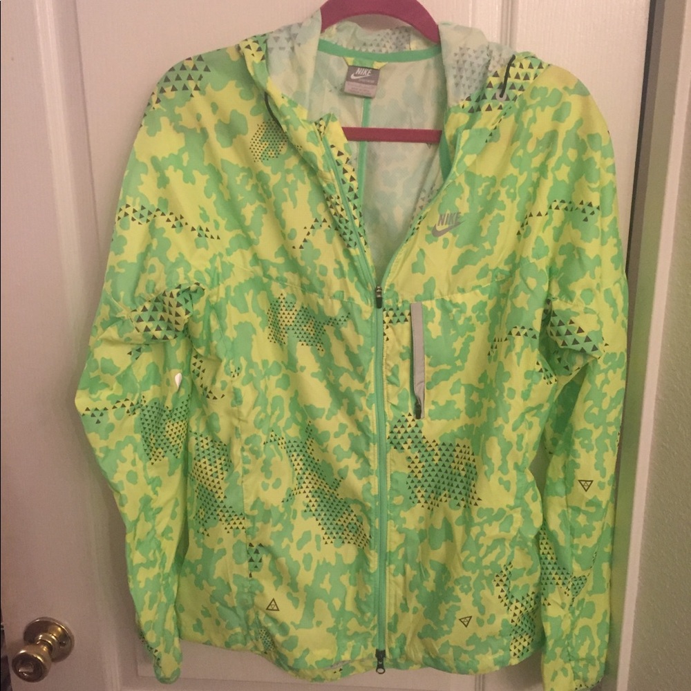 Nike windbreaker
